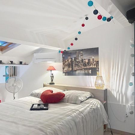 라시오타 Sunny Duplex 4Pers 50M2 A 2Mn A Pieds Du Vieux Port 아파트 외부 사진